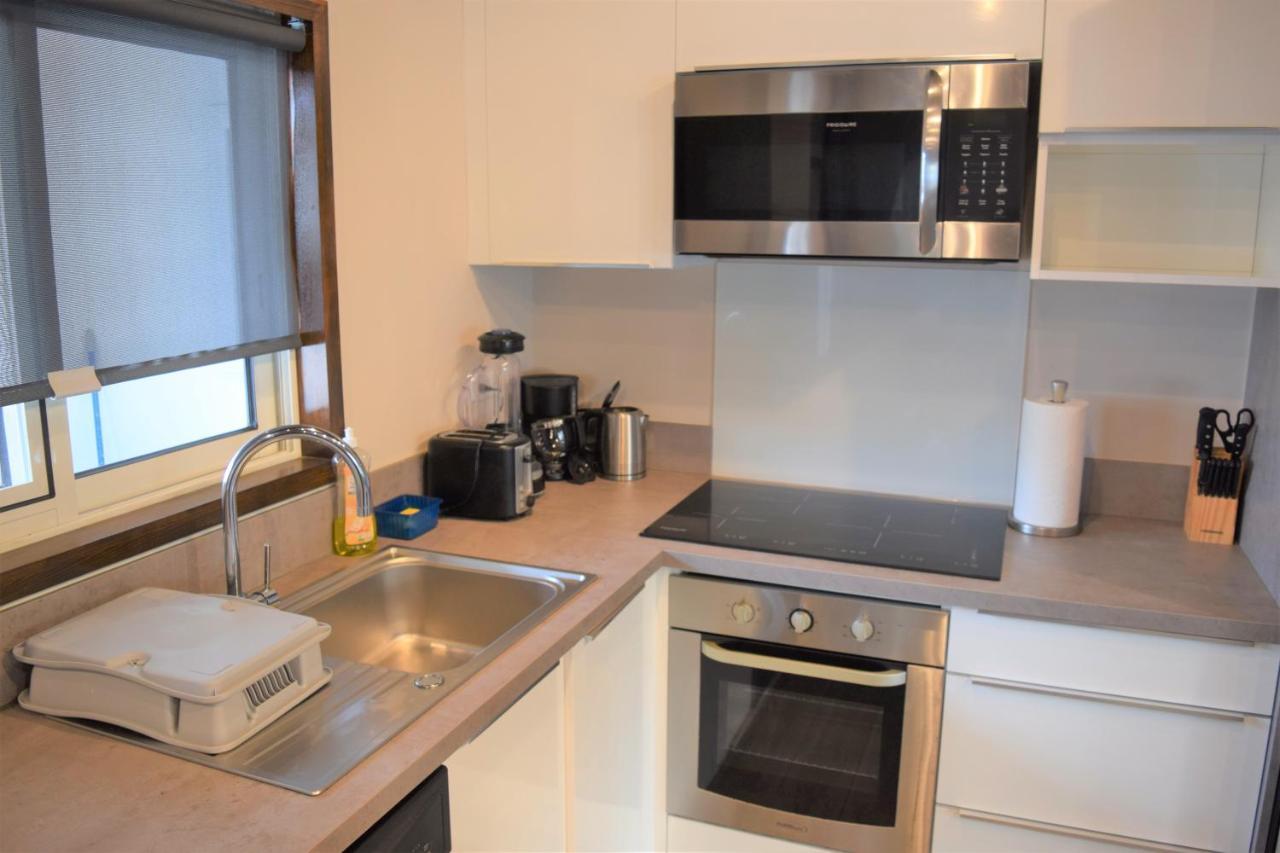 Tradewinds Apartments 辛普森湾 外观 照片