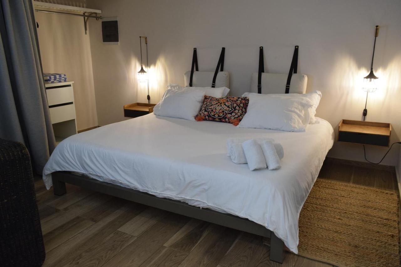 Tradewinds Apartments 辛普森湾 外观 照片