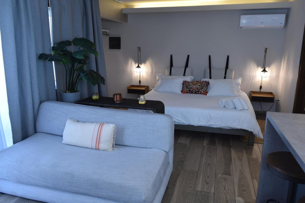 Tradewinds Apartments 辛普森湾 外观 照片