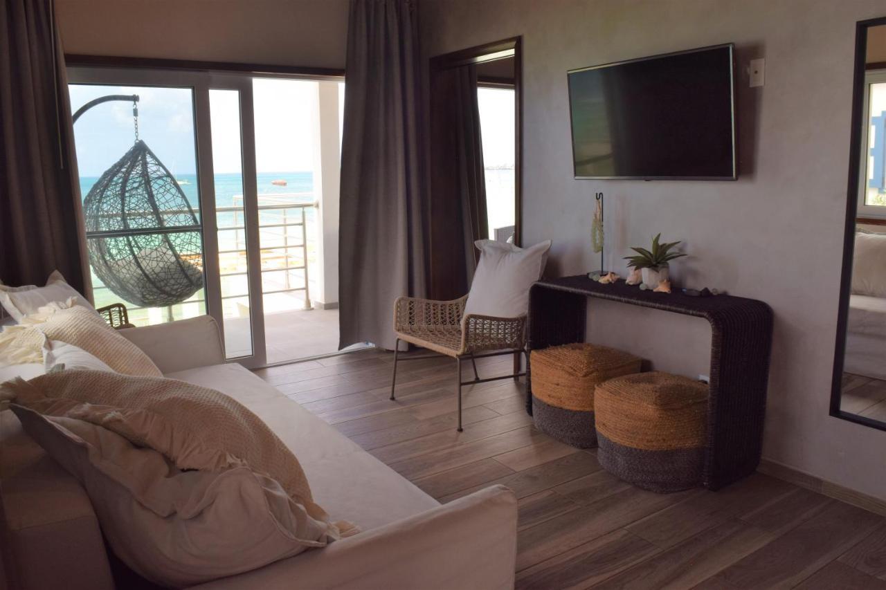 Tradewinds Apartments 辛普森湾 外观 照片