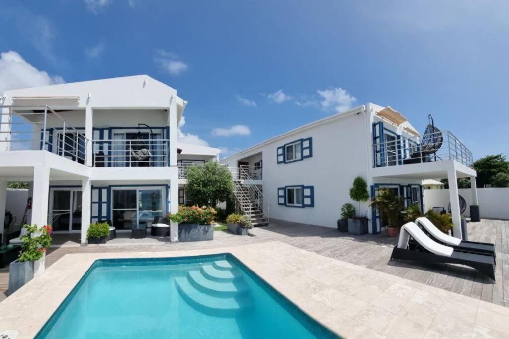 Tradewinds Apartments 辛普森湾 外观 照片