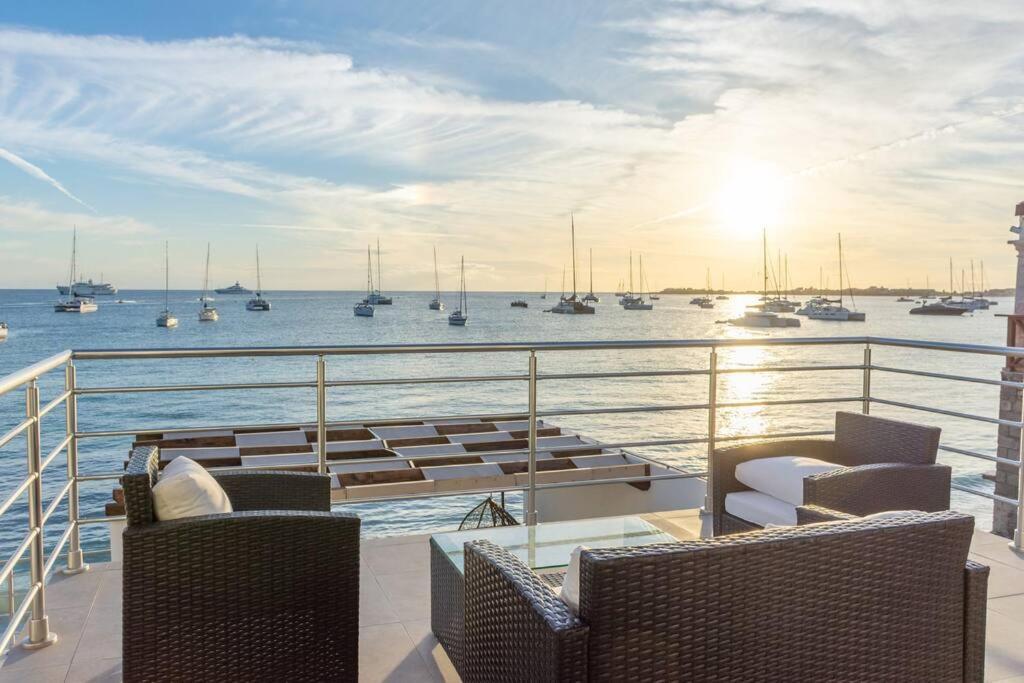 Tradewinds Apartments 辛普森湾 外观 照片