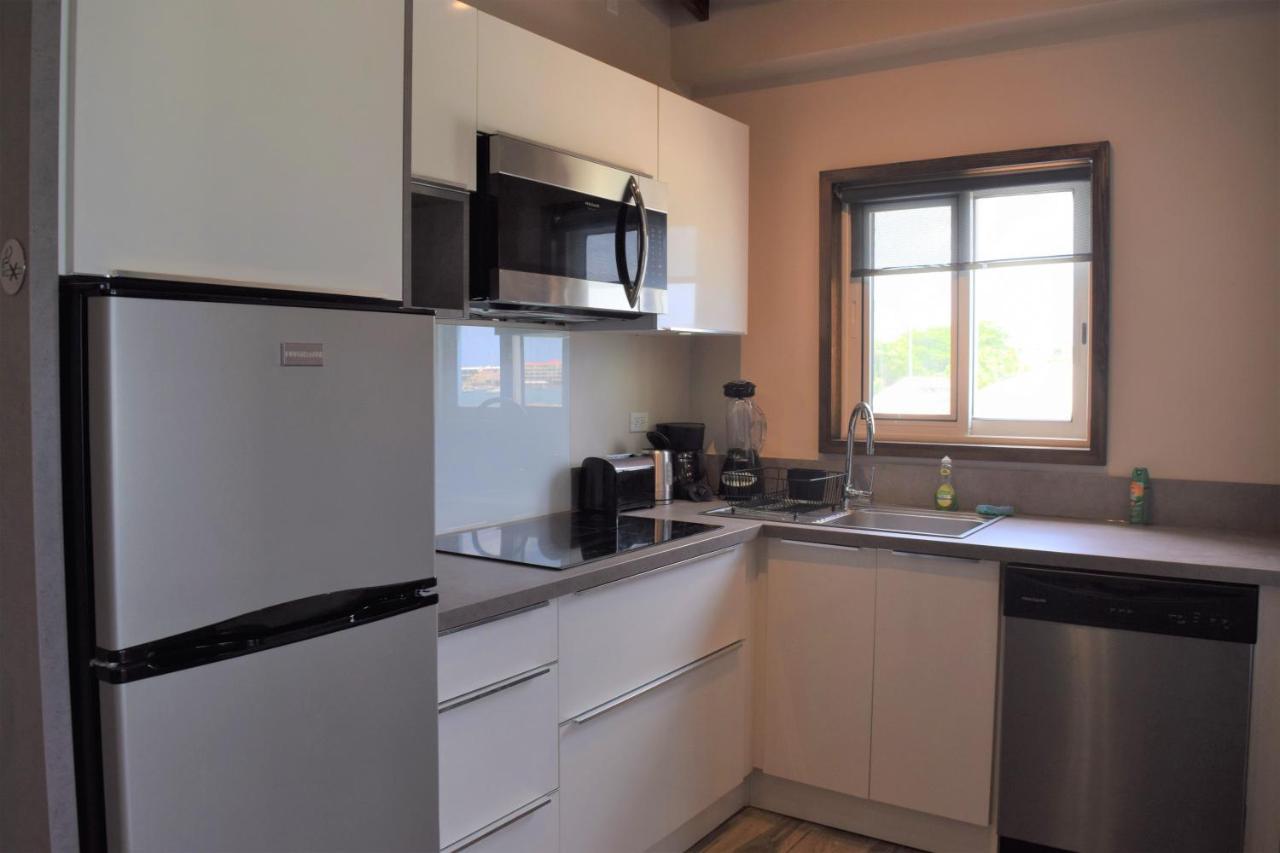 Tradewinds Apartments 辛普森湾 外观 照片