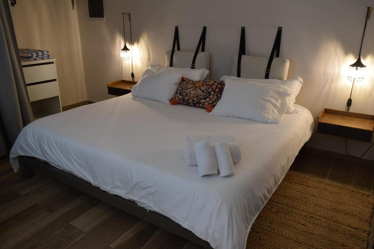 Tradewinds Apartments 辛普森湾 外观 照片