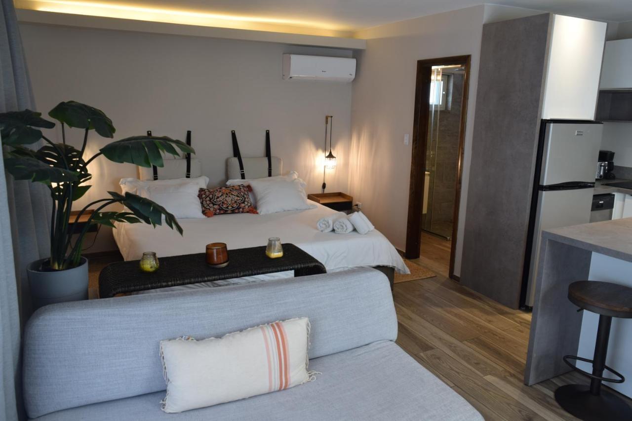 Tradewinds Apartments 辛普森湾 外观 照片