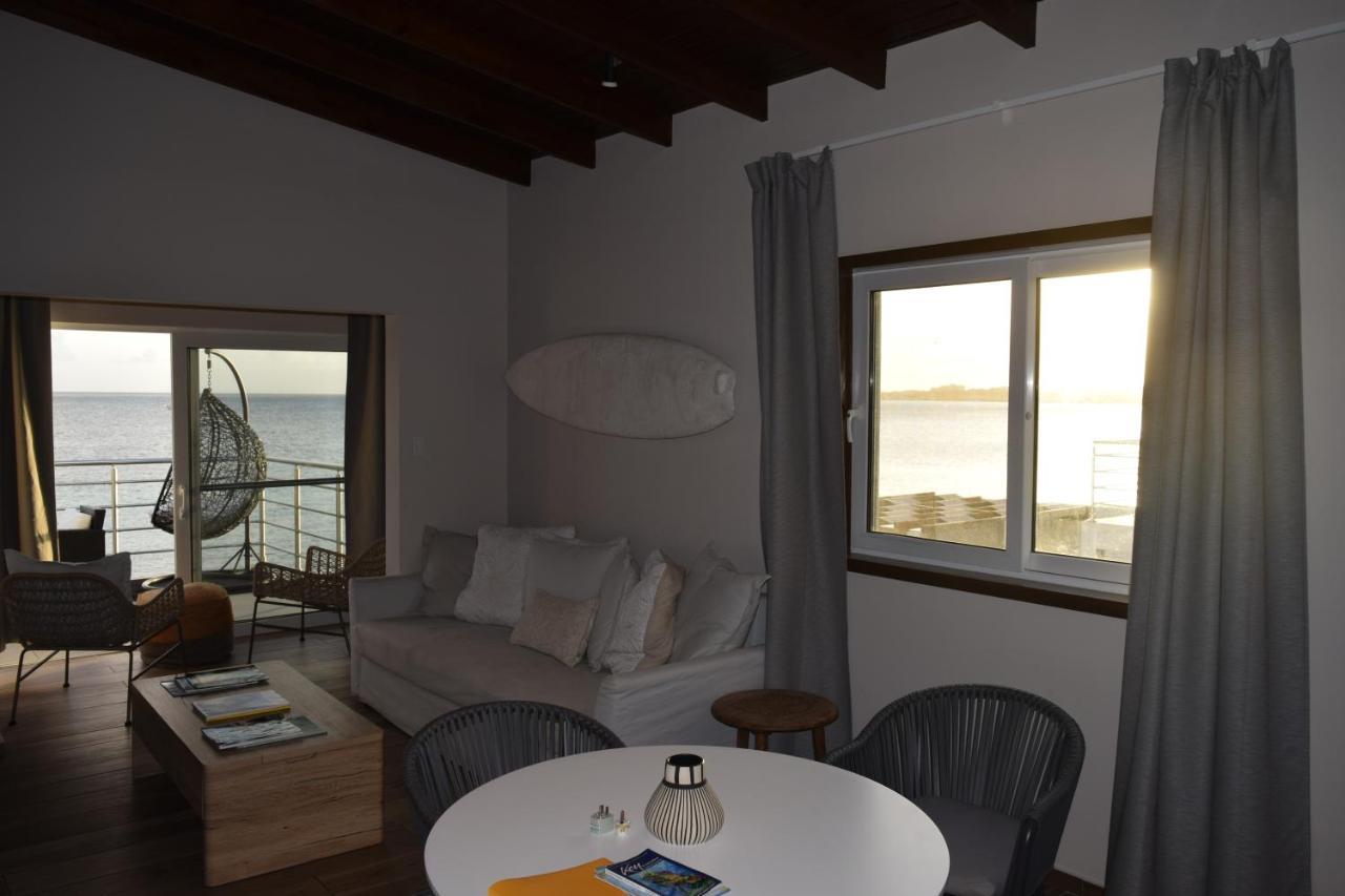 Tradewinds Apartments 辛普森湾 外观 照片